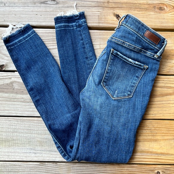 Abercrombie & Fitch Women’s Dark Wash Harper Low Rise Super Skinny Jeans 24/00S - Picture 6 of 9